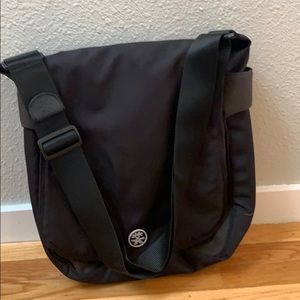 New Crumpler messenger style laptop bag